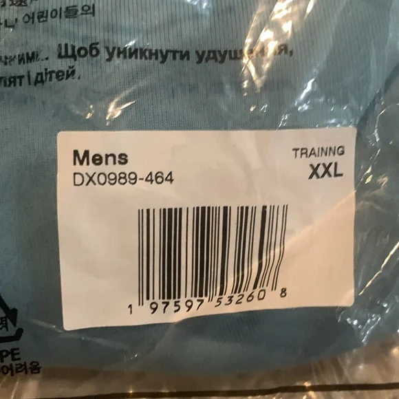 Nike Dri-FIT Legend Men's Fitness T-Shirt - Picture 3 of 4